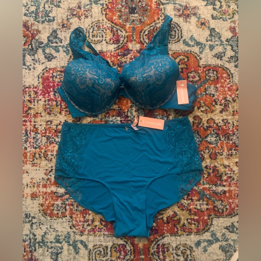THIRD LOVE 24/7 lace contour plunge bra size 42c and matching panty size 1X NWT